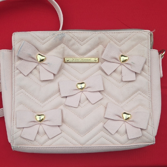 Betsey Johnson Handbags - Betsey Johnson Light Pink Bow Crossbody Bag